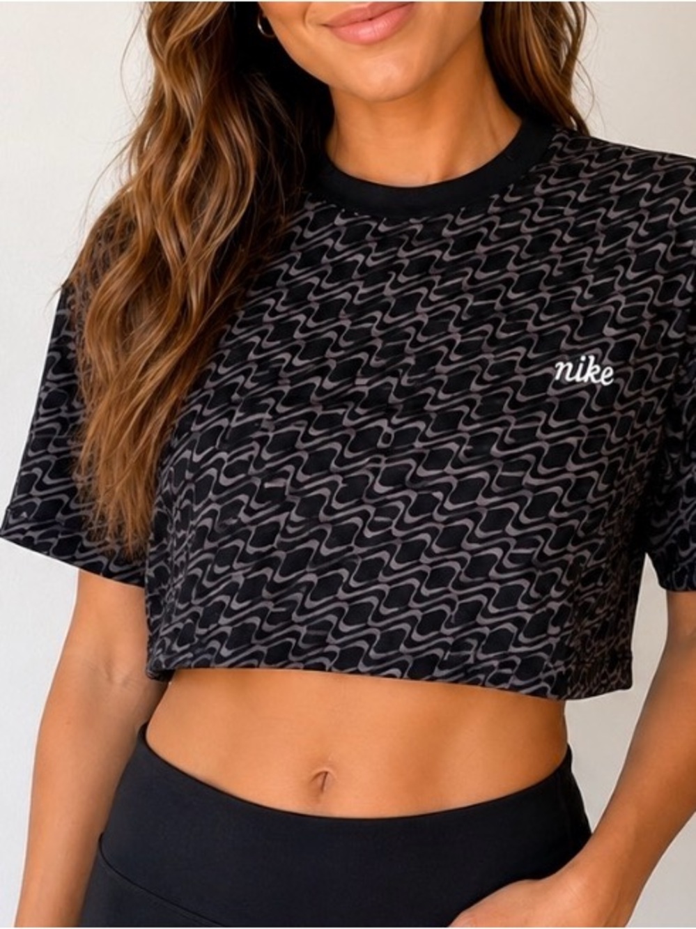 Nike Black/gray Crewneck T-shirt cropped Tee boxy fit SZ XL